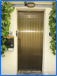 Puertas aluminio modernas resistentes Alicante provincia